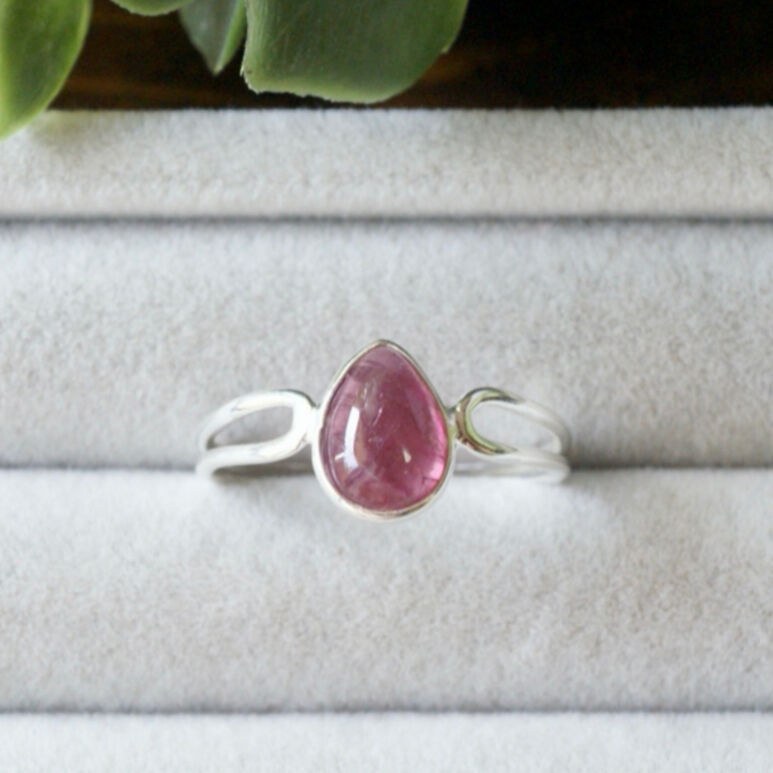 ピンクトルマリン ペアーシェイプ ベゼルフレームリング シルバー925