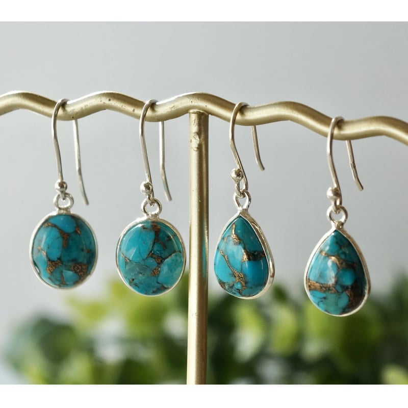 ○ブルー コッパーターコイズ ペアーシェイプ ピアス シルバー925（sv