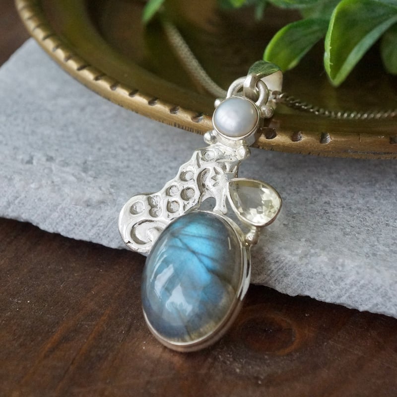 ラブラドライト/シトリン タツノオトシゴ ペンダントトップ シルバー