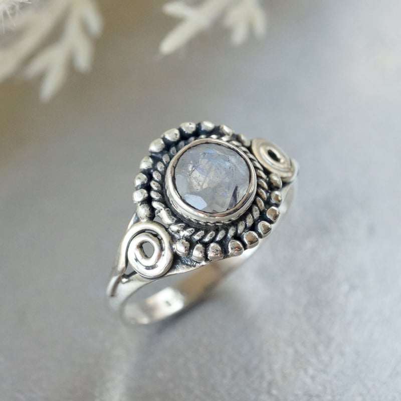 レインボームーンストーン エスニックリング シルバー925 11号/11.25号