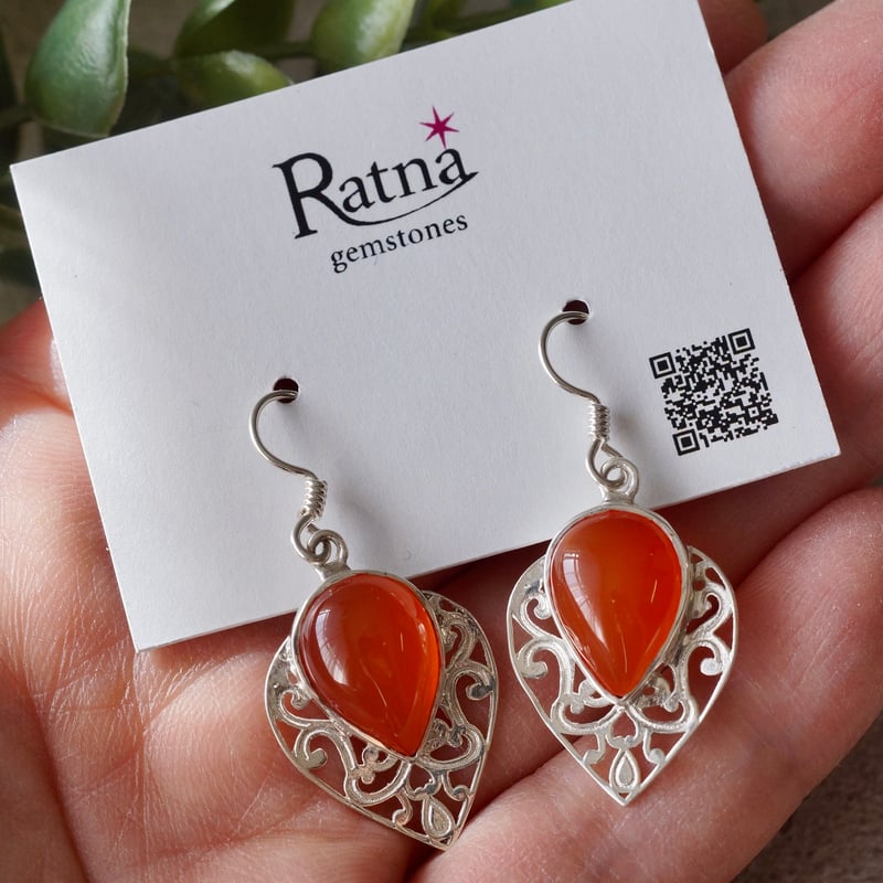 ○オレンジ カーネリアン ペアーシェイプ エスニックピアス シルバー