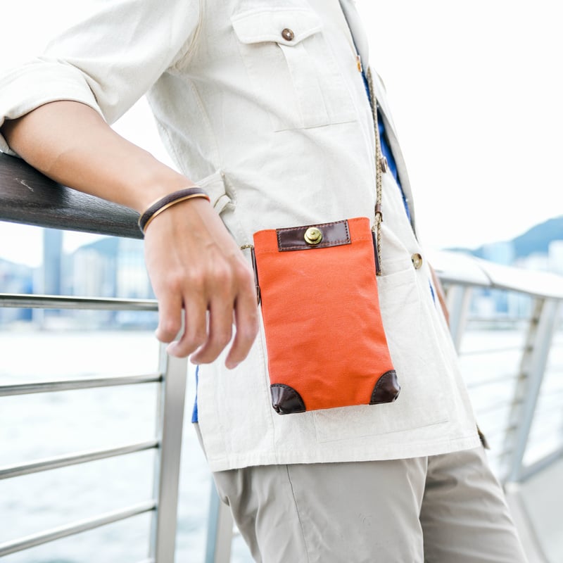 バッグ HORWEEN SHELL CORDOVAN CROSS-BODY BAG HORWEEN COLOR#8 SHELL CORDOVAN CROSS BODY BAG FOR DAILY USE.