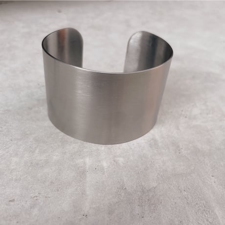 stainless bangle 16