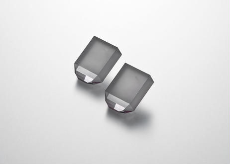 NUEN　SURFACE　EARINGS / PIERCE　SHORT