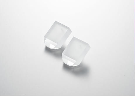 NUEN　SURFACE　EARINGS / PIERCE　SHORT