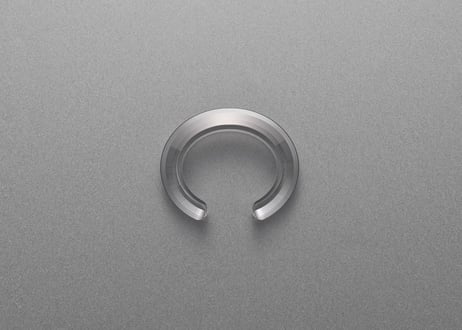 NUEN　CHAMFER　BANGLE