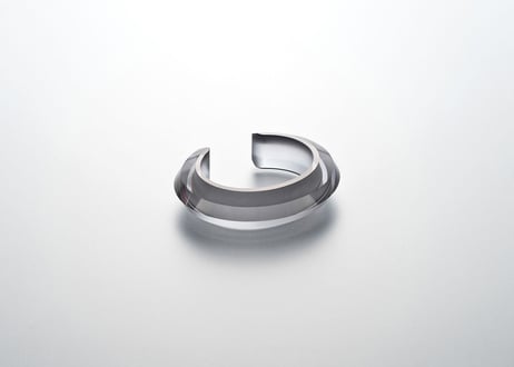 NUEN　CHAMFER　BANGLE
