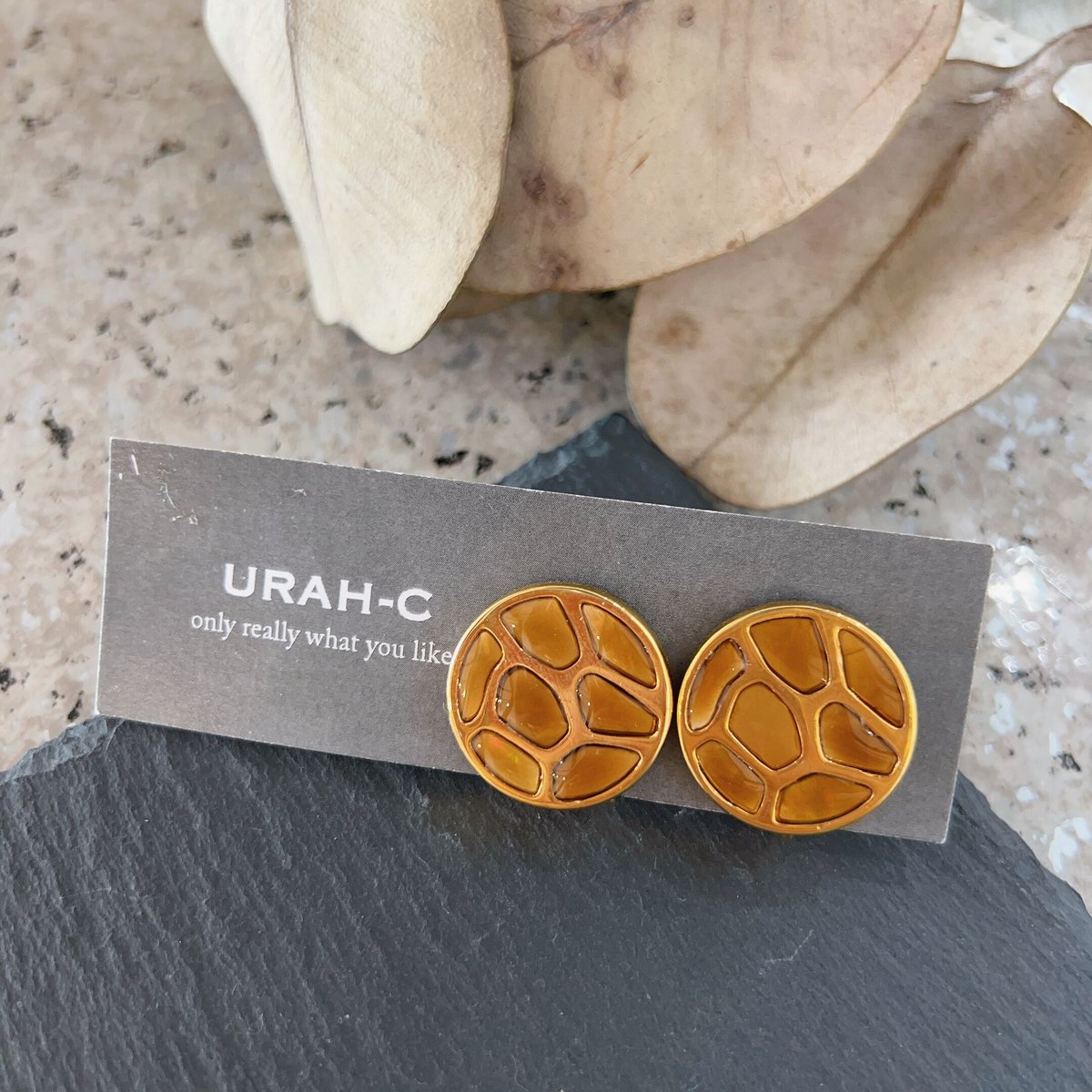 brown×gold earrings | MACHICA.