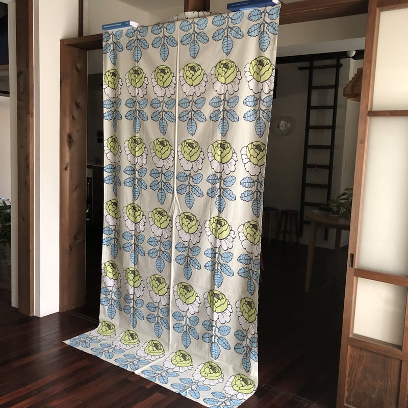 006)北欧 marimekko マリメッコ / MAALAISRUUSU カーテン仕立て1