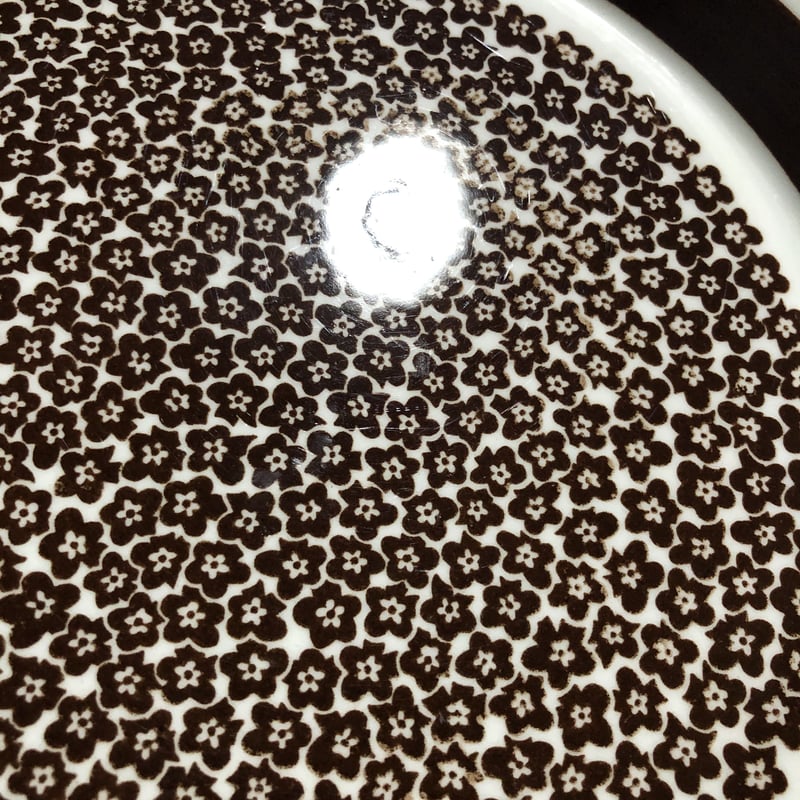 アラビア　ファエンツァ　茶花プレート ARABIA / Faenza（ファエンツァ） / 20cmプレート | NORR LAND