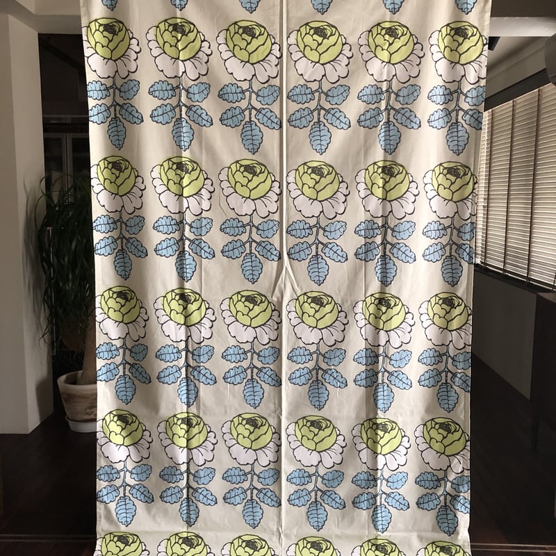 006)北欧 marimekko マリメッコ / MAALAISRUUSU カーテン仕立て1 006)北欧 marimekko マリメッコ / MAALAISRUUSU カーテン仕立て1