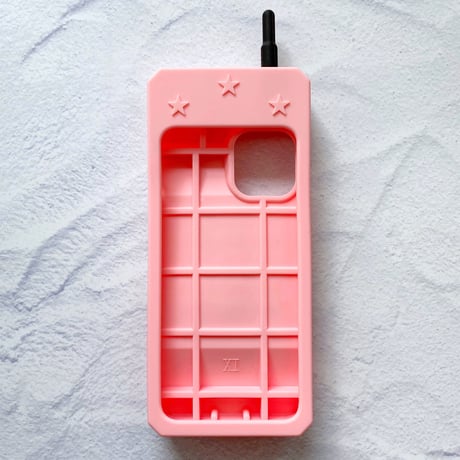 レトロな携帯電話のiPhoneケース（ピンク）