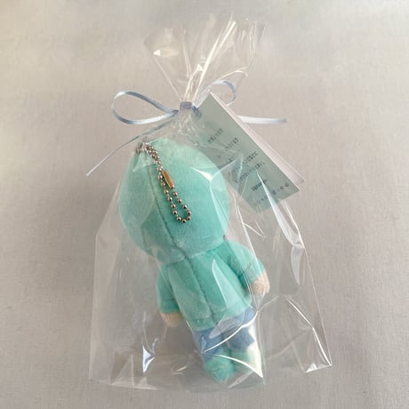 ぎゅうにゅう パーカーのこ ぬいぐるみキーホルダー