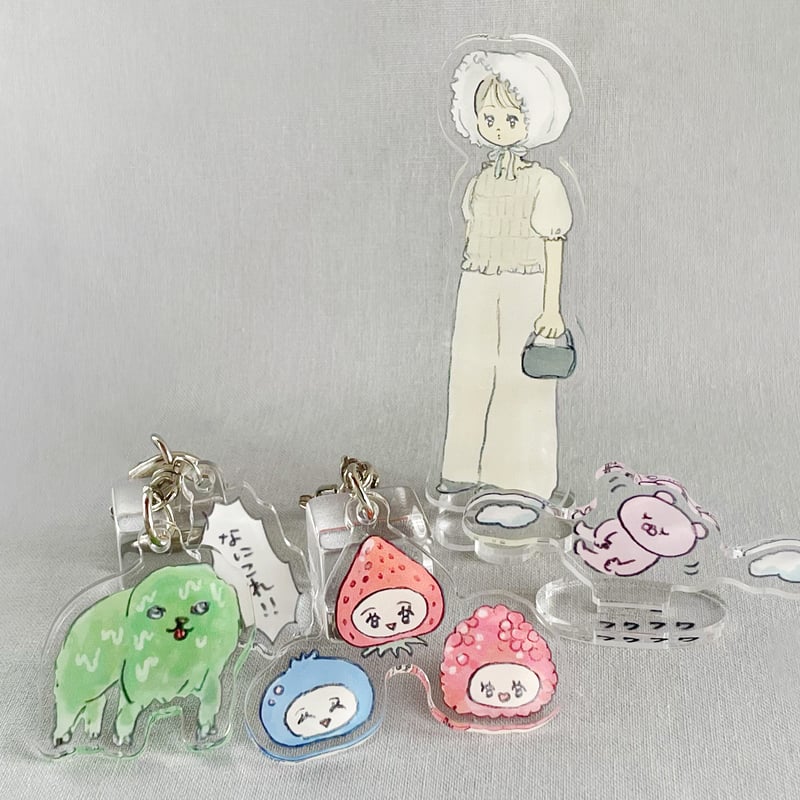 ぎゅうにゅう アクリルキーホルダー ハーブパックされた犬 | EMICE