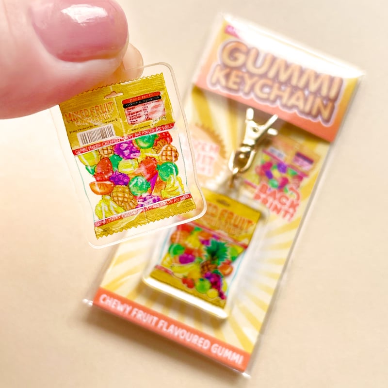 クニシゲリエ フルーツグミ キーチェーン ゴールドver | EMICE