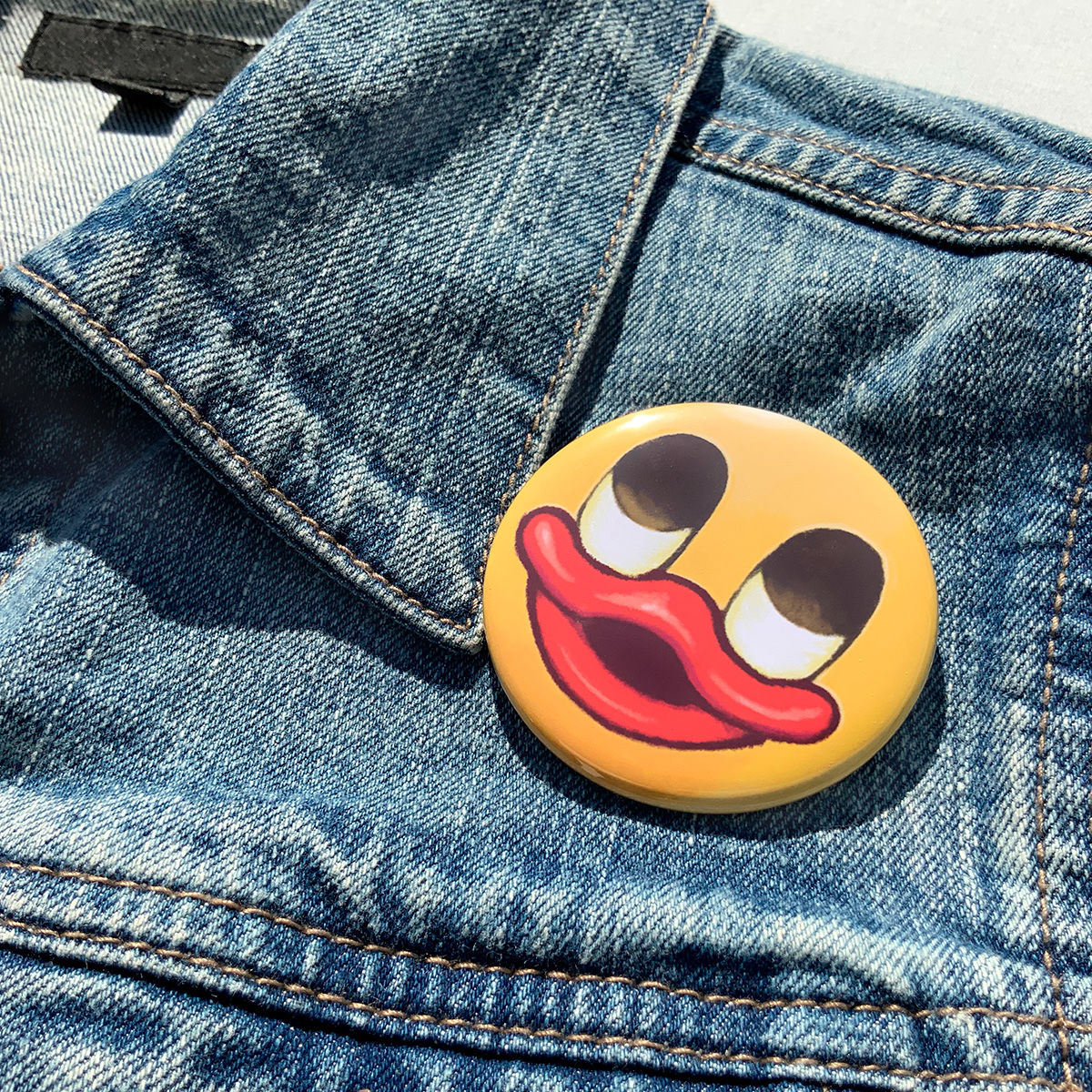 山本アヒル 缶バッジ “SNSアイコン” | EMICE