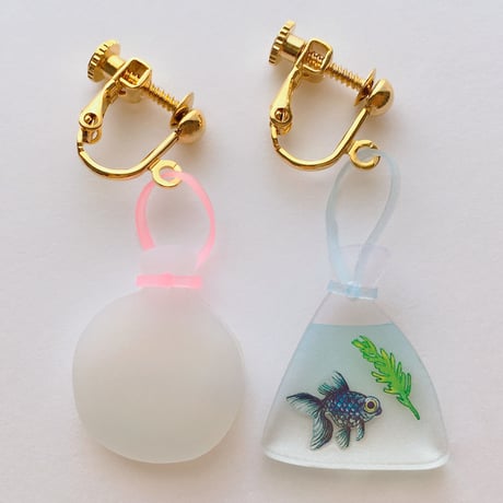 クニシゲリエ 水風船と金魚の耳飾り シック