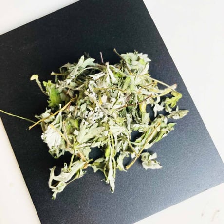 【メール便 送料無料】国産100％（自然自生・農薬不使用） よもぎ茶 40ｇ ノンカフェイン