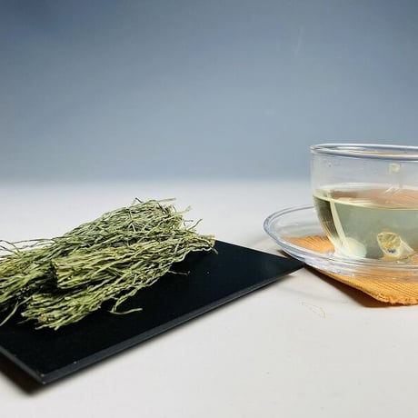 【全国送料600円】国産100％（自然自生・農薬不使用） スギナ茶 60ｇ ノンカフェイン