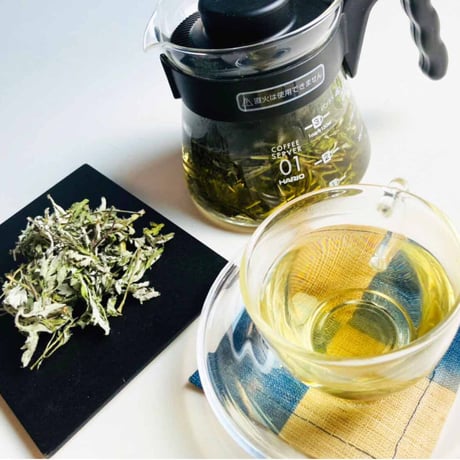 【メール便 送料無料】国産100％（自然自生・農薬不使用） よもぎ茶 40ｇ ノンカフェイン