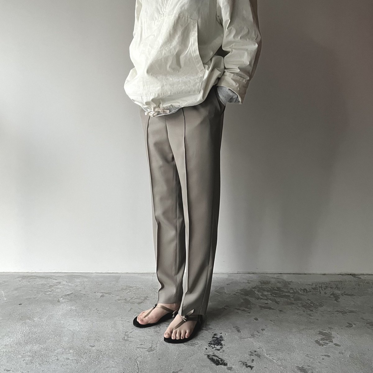 POSTELEGANT/ Wool Easy Trousers | TIMELESS