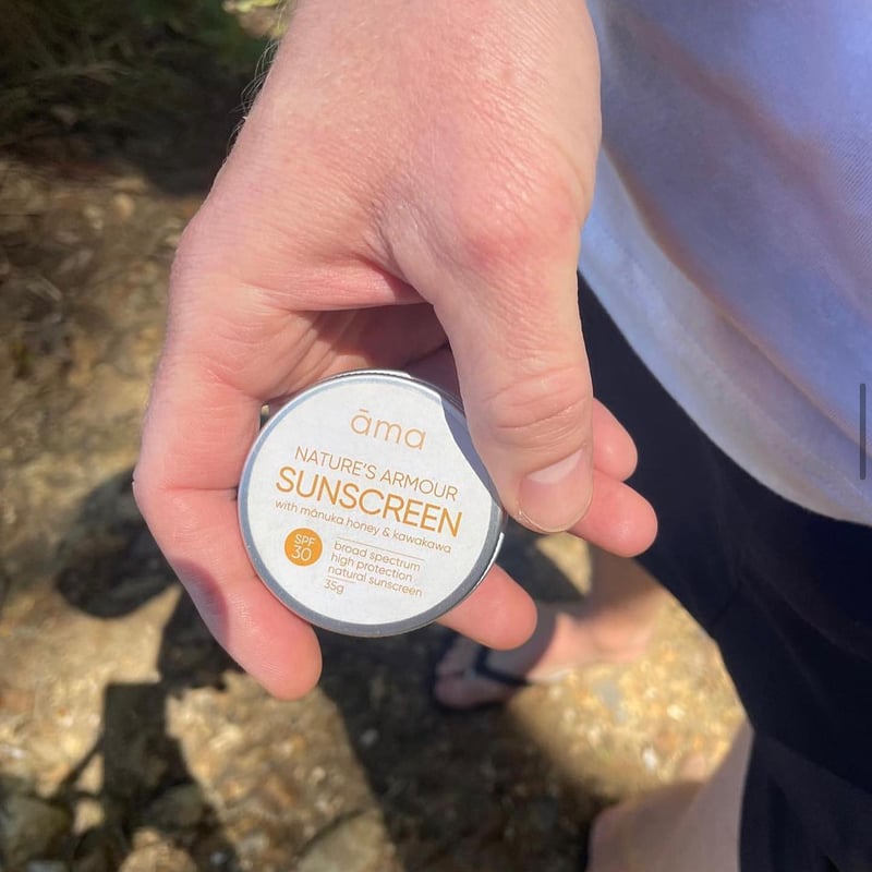 ama】ネイチャーズアーマー サンスクリーン マヌカハニー入り