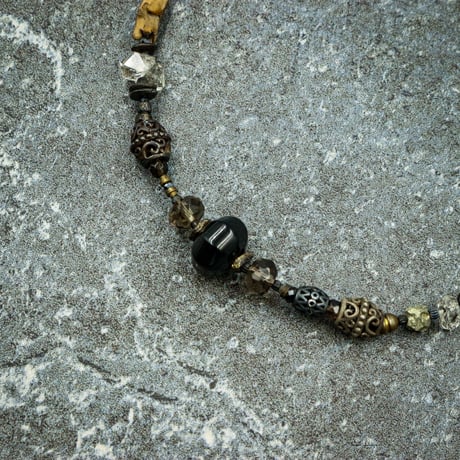 Rust White 2 (Black)