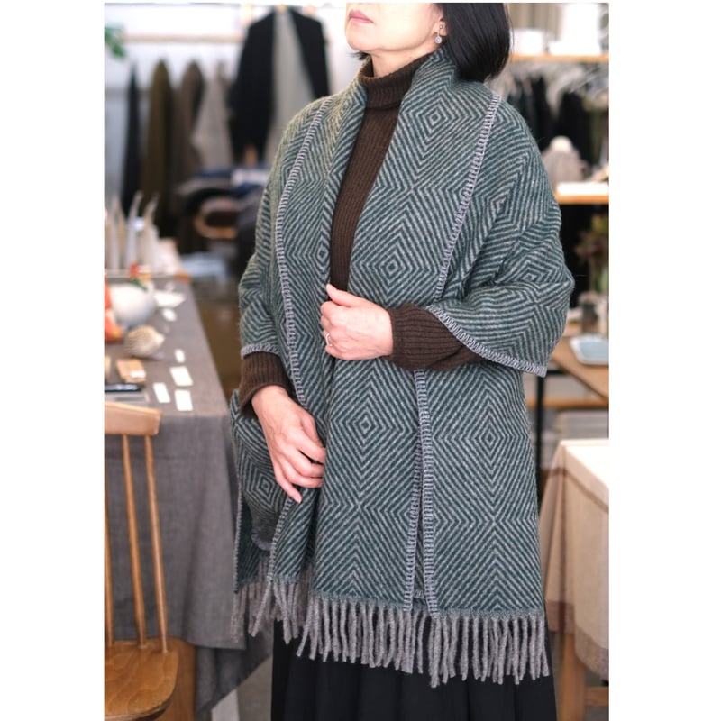 Lapuan Kankurit (ラプアン・カンクリ) / ポケット付ウールショール 