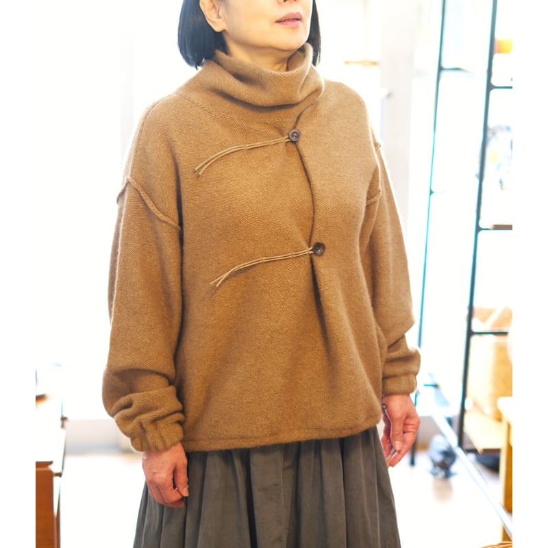 FACTORY / ベビーキャメル ウォーミーフードセーター | mother duck O