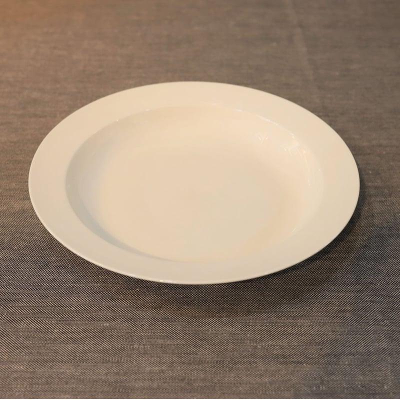 yumiko iihoshi with4 24 plate 17 hachi yumiko iihoshi porcelain