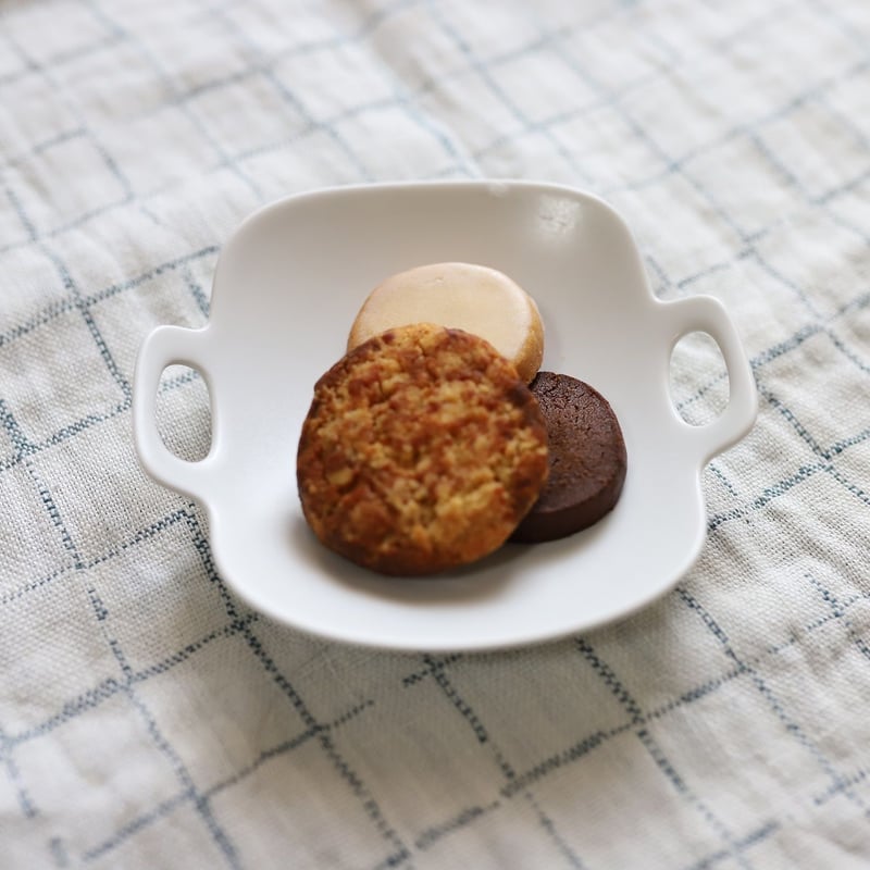 yumiko iihoshi porcelain / bon voyage plate S |