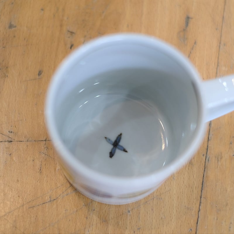 徳永遊心/色絵花繋ぎ マグカップ | mother duck ONLINE STORE