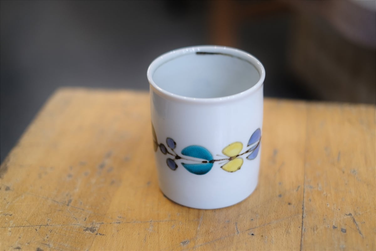 徳永遊心/色絵花繋ぎ マグカップ | mother duck ONLINE STORE