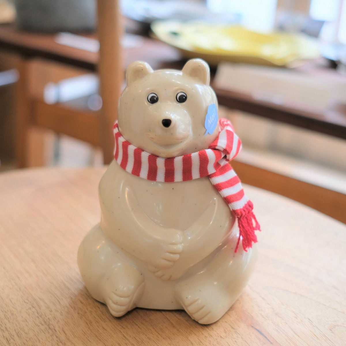 シロクマ貯金箱 (Polar Bear Money Box) 2021マフラー付