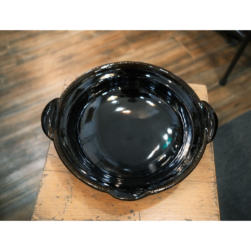 土楽窯 / 口付黒鍋 9寸 (2~4人) | mother duck ONLINE STORE 土楽窯 / 口付黒鍋 9寸 (2~4人) | mother duck ONLINE STORE