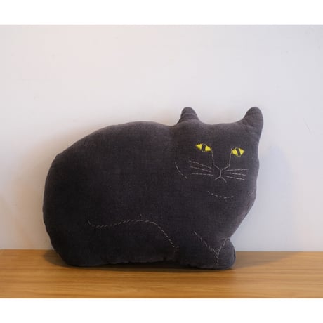 トモタケ / 動物クッション (animal cushion) / 黒ネコ"ペロ" (black cat "pero")