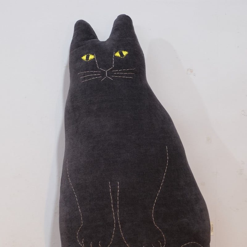 トモタケ tomotake　ネコクッション（ネロ） トモタケ / 動物クッション (animal cushion) / 黒ネコ