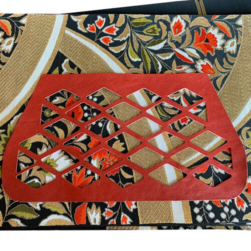 サ*マ様 未使用　和装　ハンドバッグ　花柄　自立 ○美品○OKAJIMA ビーズバッグ 更紗柄 ハンドバッグ 和装バッグ