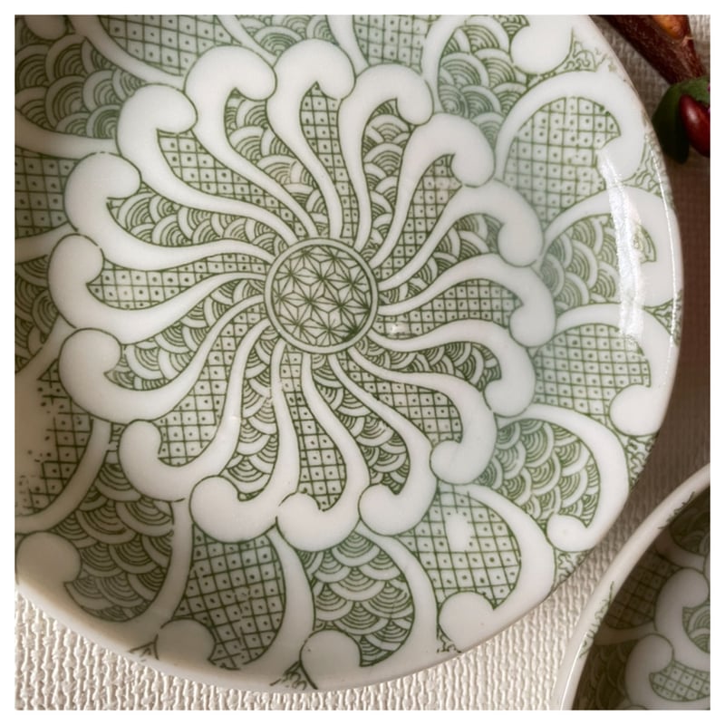 印判小皿 緑波絞り捻り文様 明治時代 | れいゆぅる rayures