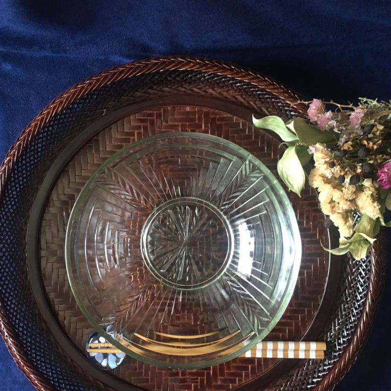 70年代 クリア プレスガラス テーブル セット売 専用ページのため購入不可❗️ プレスガラス鉢 アールデコ文様 透明色 昭和30年代 | れいゆぅる rayures