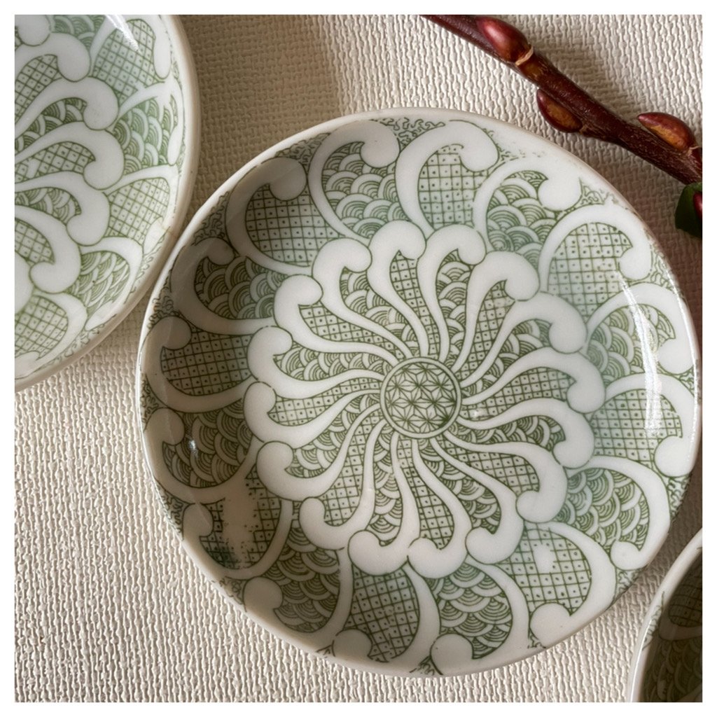 印判小皿 緑波絞り捻り文様 明治時代 | れいゆぅる rayures