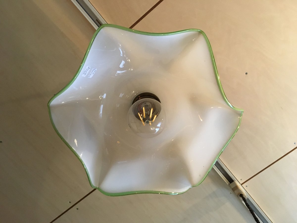 和硝子電笠（ペンダント照明） 波模様乳白グリーン縁 昭和初期