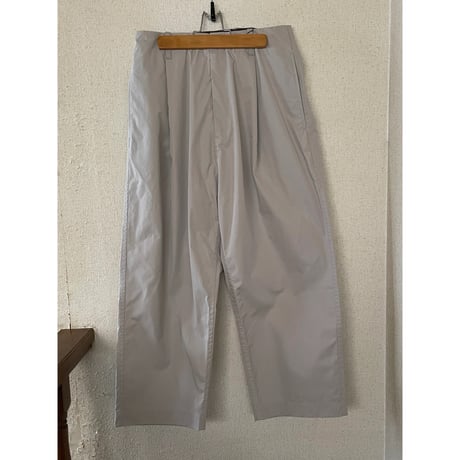 KONTRACT Ease Tuck Trousers c/peハイカウントウェザーワイドタックパンツ