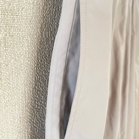 KONTRACT Ease Tuck Trousers c/peハイカウントウェザーワイドタックパンツ