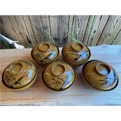 輪島塗　木製漆器　流水文に　小鳥と蝶に竹図蒔絵　蓋付吸物椀　汁椀 輪島塗 木製漆器 流水文に 小鳥と蝶に竹図蒔絵 蓋付吸物