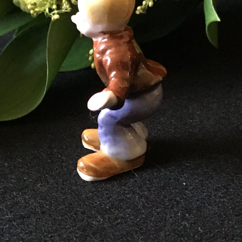 手を広げた男の子 瀬戸人形 磁器製 輸出用 昭和30年代 | れい