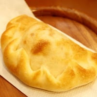 のびーるちーずのカルツォーネ