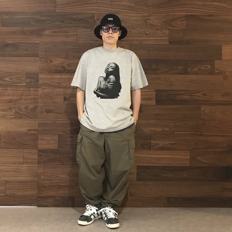 09 PHOTO T-SHIRT "SADE" GREY