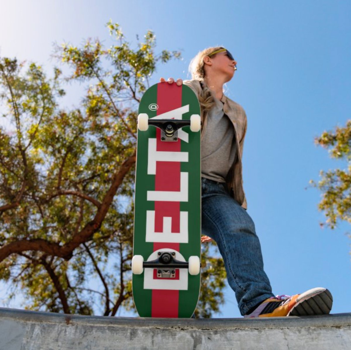 DELTA SKATEBOARD 