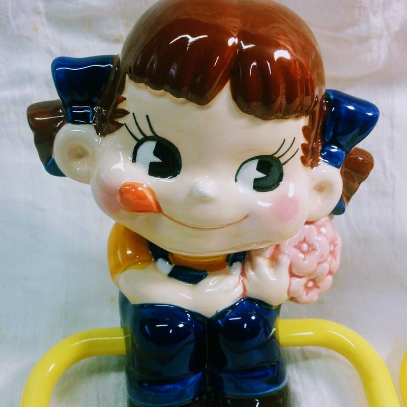 ペコちゃん タオルハンガー ブルー | MARUTe online store